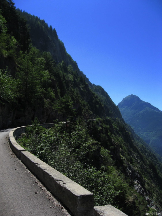the start of the corniche.jpg