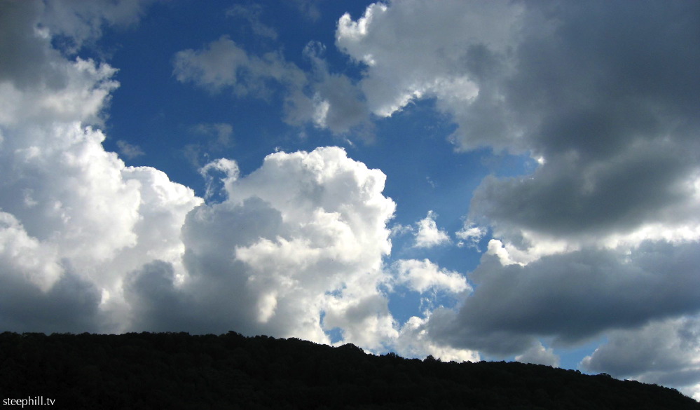 the ariege clouds were#9fa.jpg