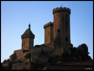 The sun setting on Chateau de Foix.jpg