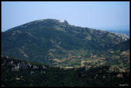 IMG_1626 Chateau de Queribus zoomed-in viewed from Peyrepertuse.jpg