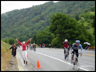 Cat 4 finish ... and the crowd goes wild.jpg