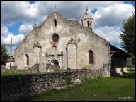 An old Roman church at Luzenac.jpg