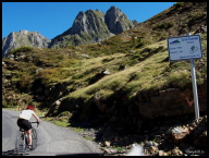 As the sign says, 8 pct for the next km and 4 km to the summit.jpg