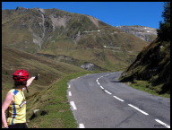 Pointing to the 9 and 10 pct switchbacks and the buildings at the top.jpg