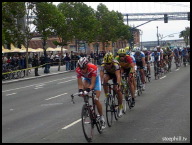 Everyone in the peloton was also out of contention at this point.jpg