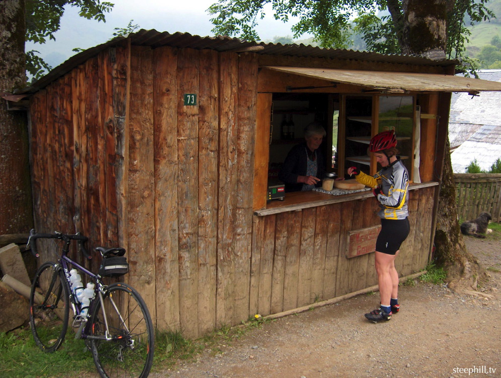 stopping to buy vach#17d72.jpg